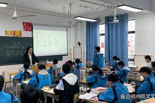 克雷格-伯利：本赛季杰克逊已得到8张黄牌，可能比他的进球数还多